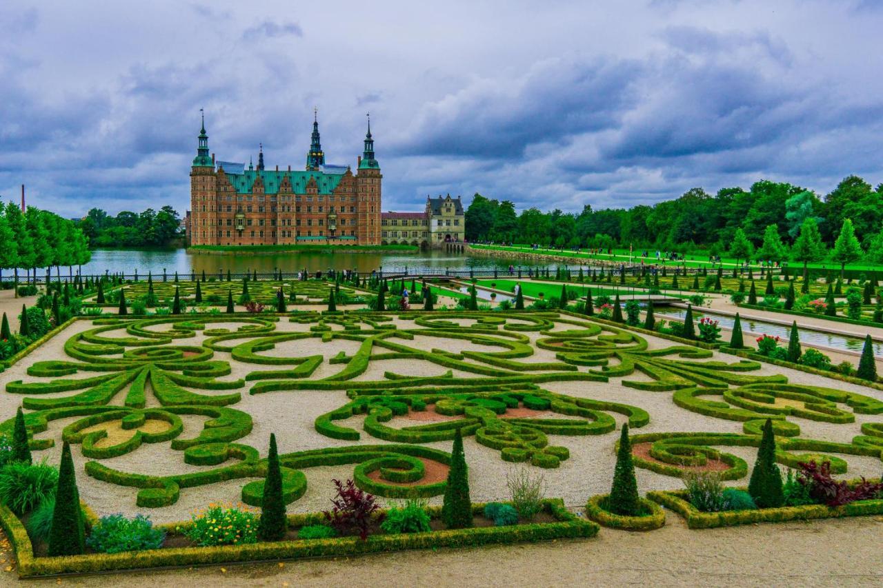 Spacious Tivoli Gardens W 3 Bedrooms Lejlighed København