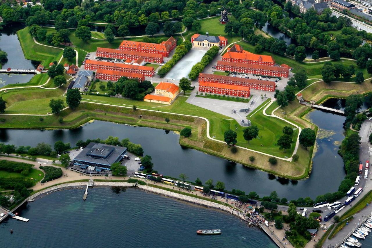 Spacious Tivoli Gardens W 3 Bedrooms Lejlighed København